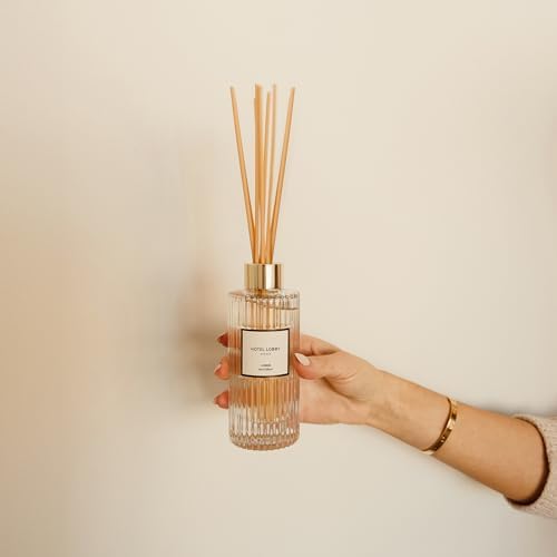 Hotel Lobby Candle Linen Reed Diffuser – Long Lasting – Pink Pepper, Linen, Sandalwood, Iris & Vetiver – Refillable Glass Vessel – 9 Diffuser Reeds – Made in USA – 5.0 fl oz (150ml), 10 ¾” H - Image 5