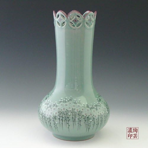 Korean Celadon Glaze Openwork Head and Inlaid Chrysanthemum Body Flower Design Green Decorative Porcelain Ceramic Pottery Home Decor Accent Vase - Image 2