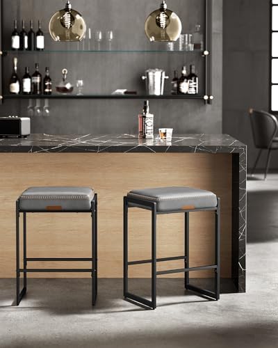 VASAGLE Bar Stools Set of 4, Counter Height, PU Leather, 26-Inch - Image 4