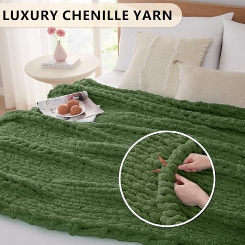 L'AGRATY Chunky Knit Throw Blanket for Couch, 50 x 60 Inches, Moss Green - Image 3
