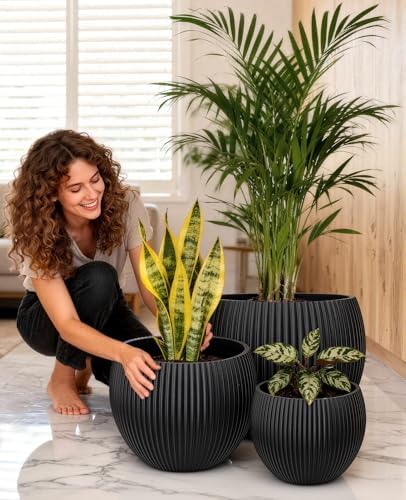 homenote 14.5/12/9.7 Inch Large Plastic Flower Pots with Drainage (3 Pcs) - Image 5