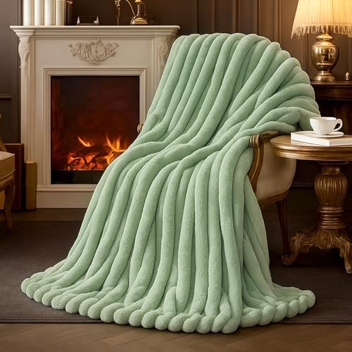 Amélie Home Soft Faux Fur Throw Blanket for Couch Cozy, Sage Green, 55"x70" by Am%C3%A9lieHome