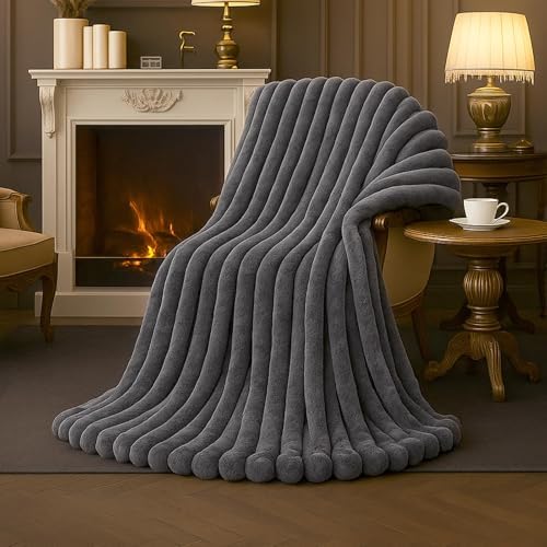 Amélie Home Soft Faux Fur Throw Blanket for Couch, Charcoal Grey, 55"x70" by Am%C3%A9lieHome