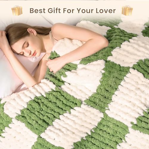 L'AGRATY Chunky Knit Throw Blanket for Couch 60 x 80 Inches Green Checkered - Image 7