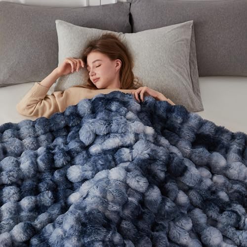 COOVA Soft Bubble Faux Fur Throw Blanket, 50"x60", Tie-dye Blue - Image 4