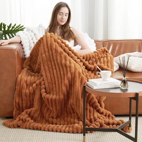 Amélie Home Soft Faux Fur Throw Blanket for Couch, Orange Brown, 55"x70" by Am%C3%A9lieHome
