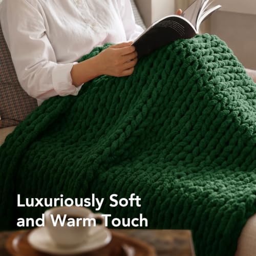 L'AGRATY Chunky Knit Throw Blanket for Couch, 50 x 70 Inches, Olive Green - Image 4