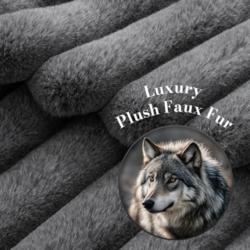 Amélie Home Soft Faux Fur Throw Blanket, Cationic Wolf Gray, 55"x70" - Image 3