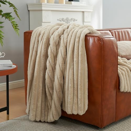 Amélie Home Soft Striped Faux Fur Throw Blanket for Couch, Beige, 55"x70" - Image 6