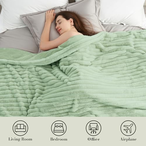 Amélie Home Soft Faux Fur Throw Blanket for Couch Cozy, Sage Green, 55"x70" - Image 5