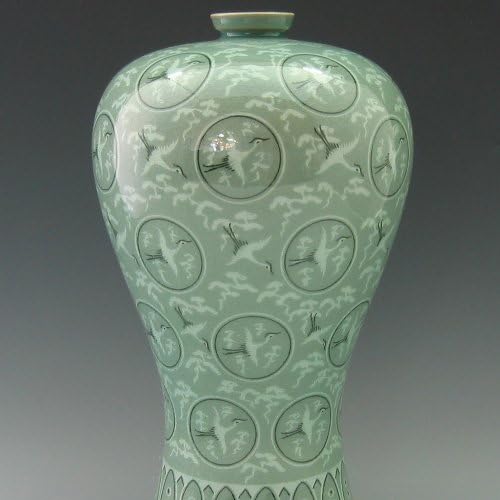 Korean Celadon Glaze Inlaid Clouds and Cranes Pattern Inlay Design Green Decorative Porcelain Ceramic Pottery Home Decor Accent Prunus Vase - Image 3