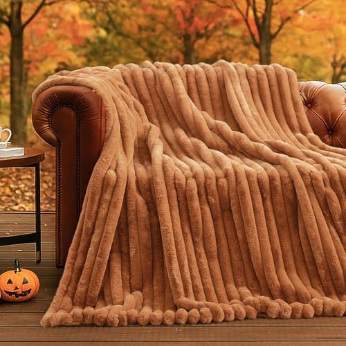 Amélie Home Soft Faux Fur Throw Blanket for Couch, Orange Brown, 55"x70" - Image 5