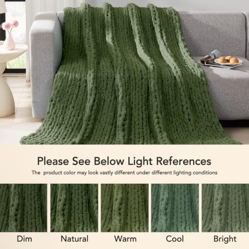 L'AGRATY Chunky Knit Throw Blanket for Couch, 50 x 60 Inches, Moss Green - Image 6