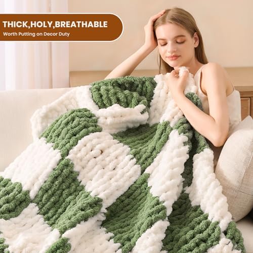 L'AGRATY Chunky Knit Throw Blanket for Couch 60 x 80 Inches Green Checkered - Image 4