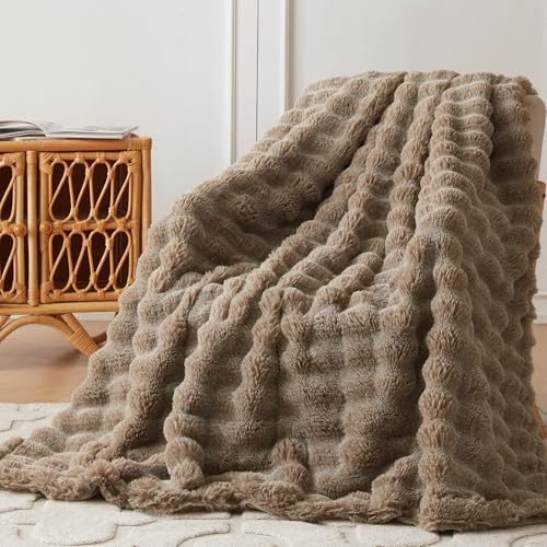 COOVA Soft Bubble Faux Fur Throw Blanket, 60"x80", Cationic Brown by COOVA