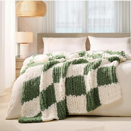 L'AGRATY Chunky Knit Throw Blanket for Couch 50 x 60 Inches Green Checkered by LAGRATY